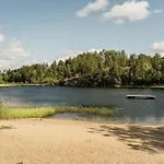 Victoria Lakefront In Lyseren Strandpark * Omberg