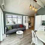 Victoria Lakefront In Lyseren Strandpark * Omberg