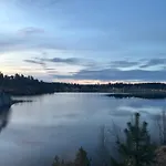 Victoria Lakefront In Lyseren Strandpark Hébergement de vacances *