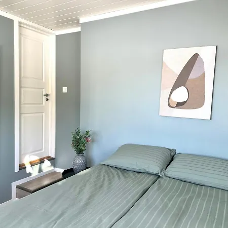 Victoria Lakefront In Lyseren Strandpark Holiday home Omberg