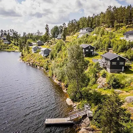 Victoria Lakefront In Lyseren Strandpark * Omberg