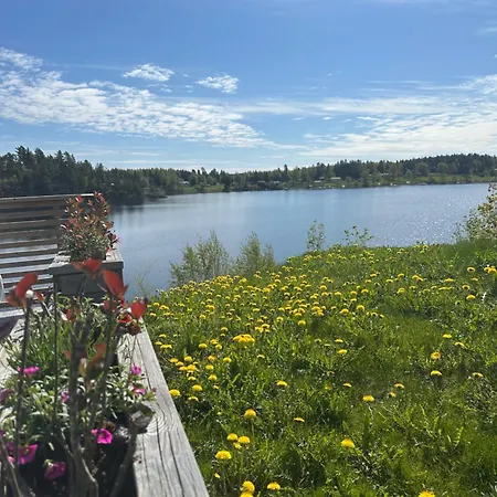 Victoria Lakefront In Lyseren Strandpark *