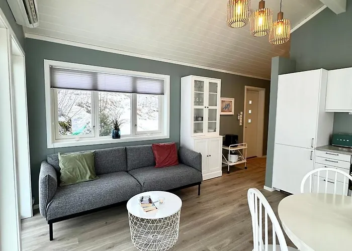 Victoria Lakefront In Lyseren Strandpark * Omberg