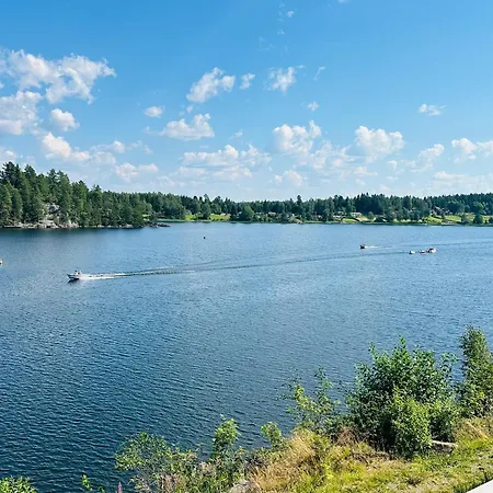 Victoria Lakefront In Lyseren Strandpark Ferienhaus